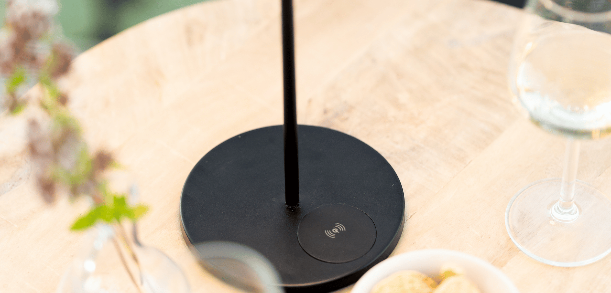 Fullambience draadloos oplaad icoon oplaadvoet wireless charging telefoon opladen